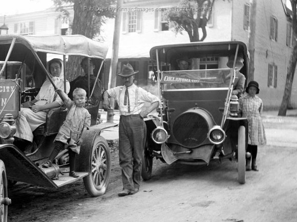 BK 108C Automobile Trip C1910