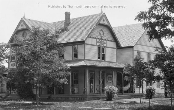 BK 20B East Main Street House