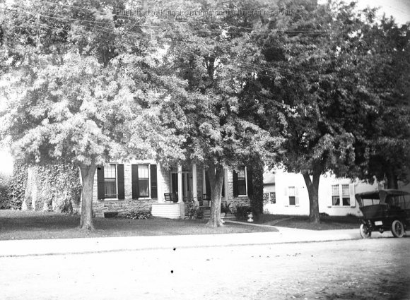 BK 39B Rouzer House