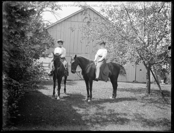 BK 53 Horse Riders