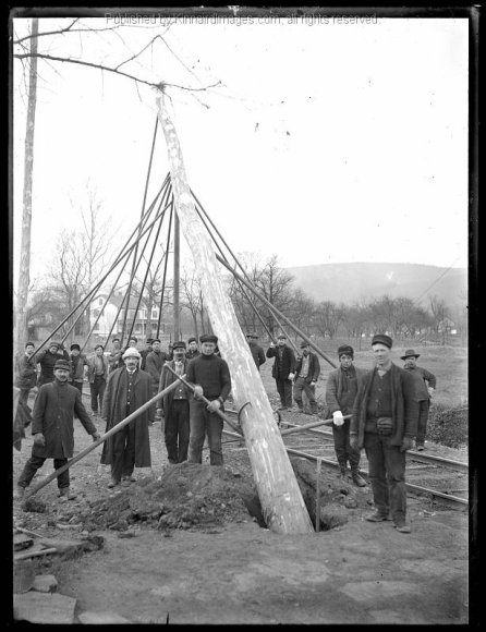 BK 76 Railroad Work Crew