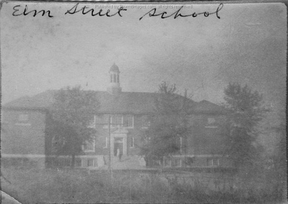 Elm Street School Frederick 002 RuthP