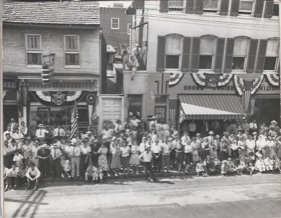 Frederick_Parade_1945_007A_AH