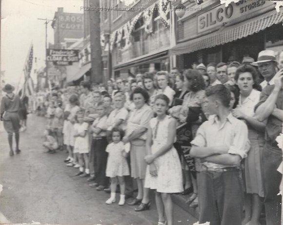 Frederick_Parade_1945_007B_AH