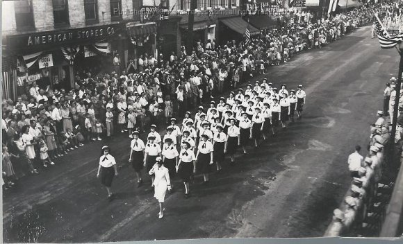 Frederick_Parade_1945_033_AH