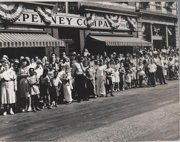 Frederick_Parade_1945_050_AH