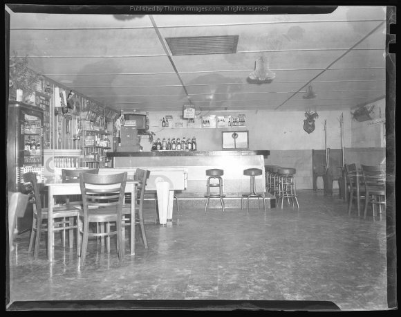 Carson Silver Dollar Tavern Fairfield ELeeB 003