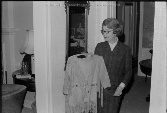 Lady_Dress_12-1972_RH_001