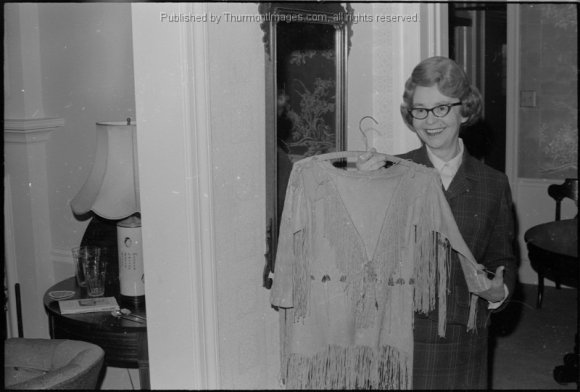Lady_Dress_12-1972_RH_003