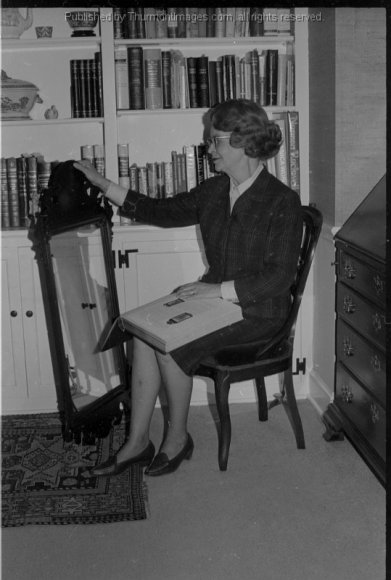 Lady_Mirror_12-1972_RH_002