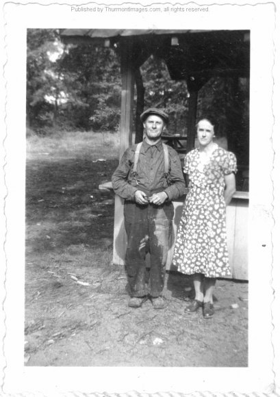 Geasey, Luther and Stella Rice 1943 002 RuthP