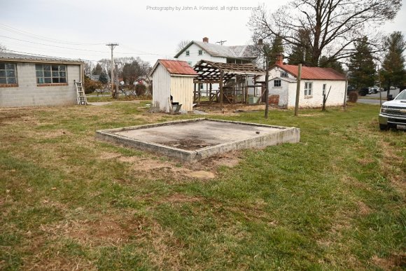 2021-12-21-Zentz Farm Demo_JAK_7168