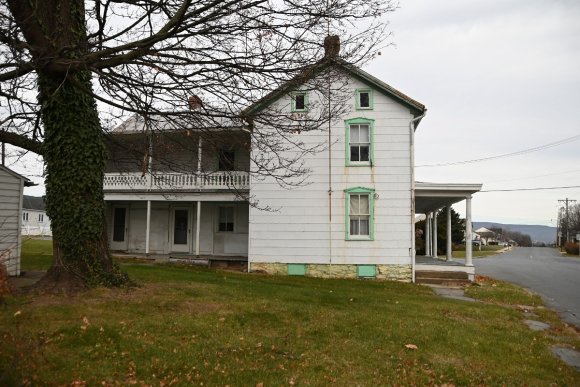 2021-12-21-Zentz Farm Demo_JAK_7218