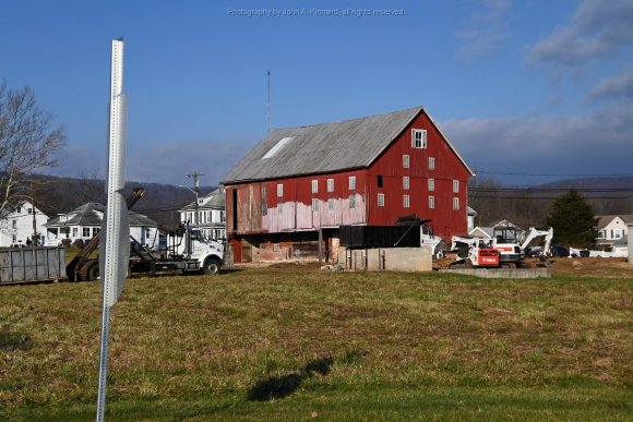 2021-12-22-Zentz Farm Demo_JAK_7355