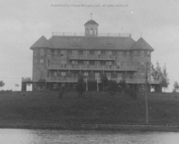 Lakeview Hotel 001B RP