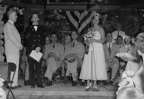 1951 Bicentennial Memorial Park 003B JAK