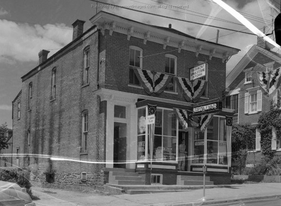 1951 Bicentennial Storefront Decorations 002B JAK