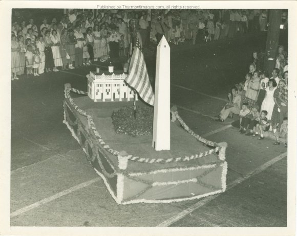 1951 Parade 007 THS