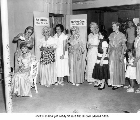 ILGWU Parade Float 002