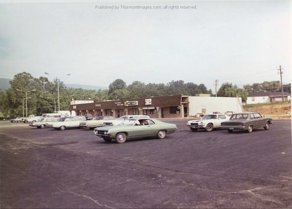 Plaza Shopping Center 001 DDB