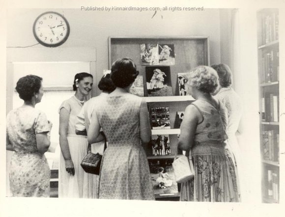 Library_Image060