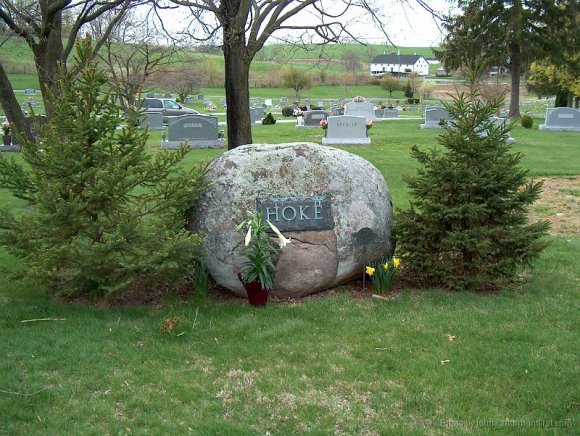 Hoke Family Memorial 002