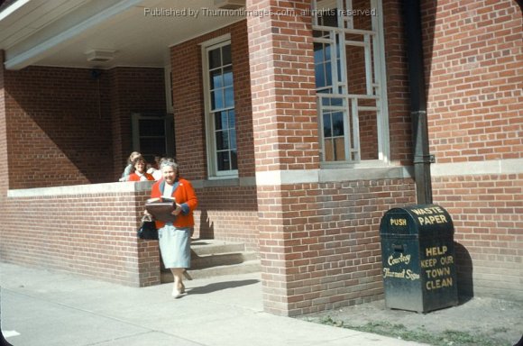 Moving_Day_05-15-1959_004