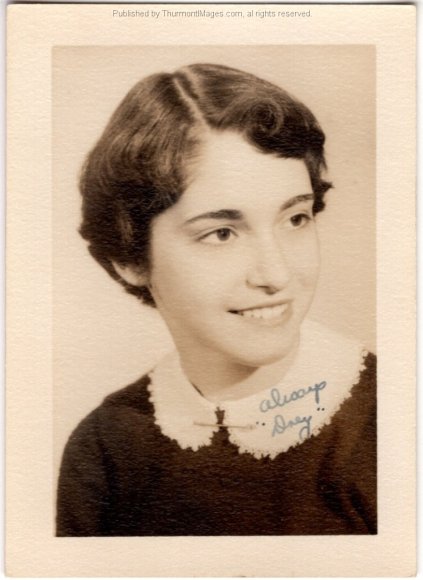 Dolores Sicilia 1954 MJB-DB 001A