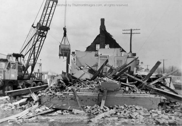 WMRR Station Demolition 1967-04-18 008
